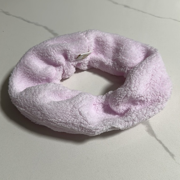 Chanel Light Purple Essentiel Headband - Picture 4 of 6